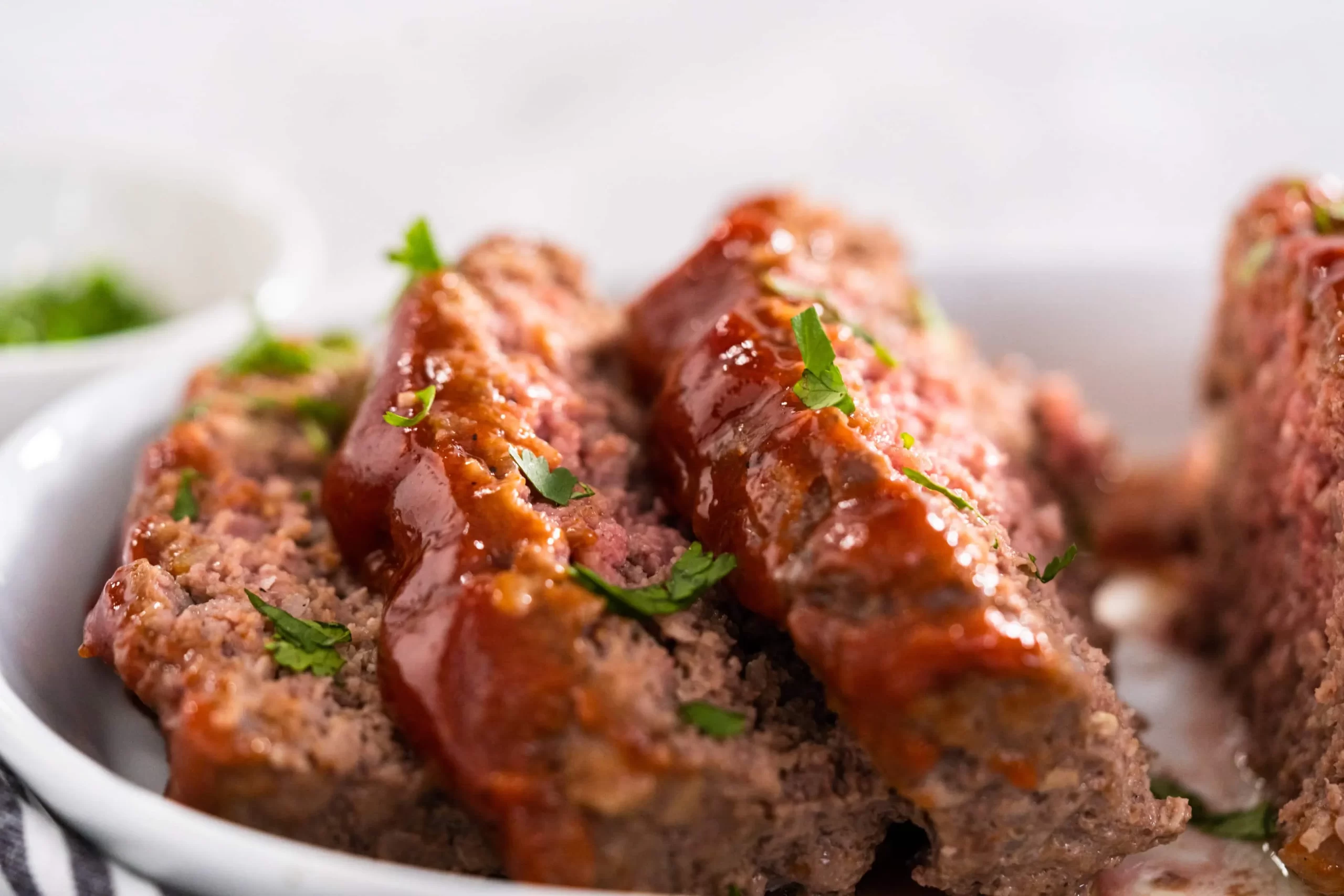 You are currently viewing Joanna Gaines Meatloaf Recipe: A Homestyle Delight